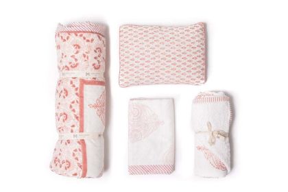 Going Home Newborn Bed + Bath Gift Set - Pink City Gift Newborn Gift Set